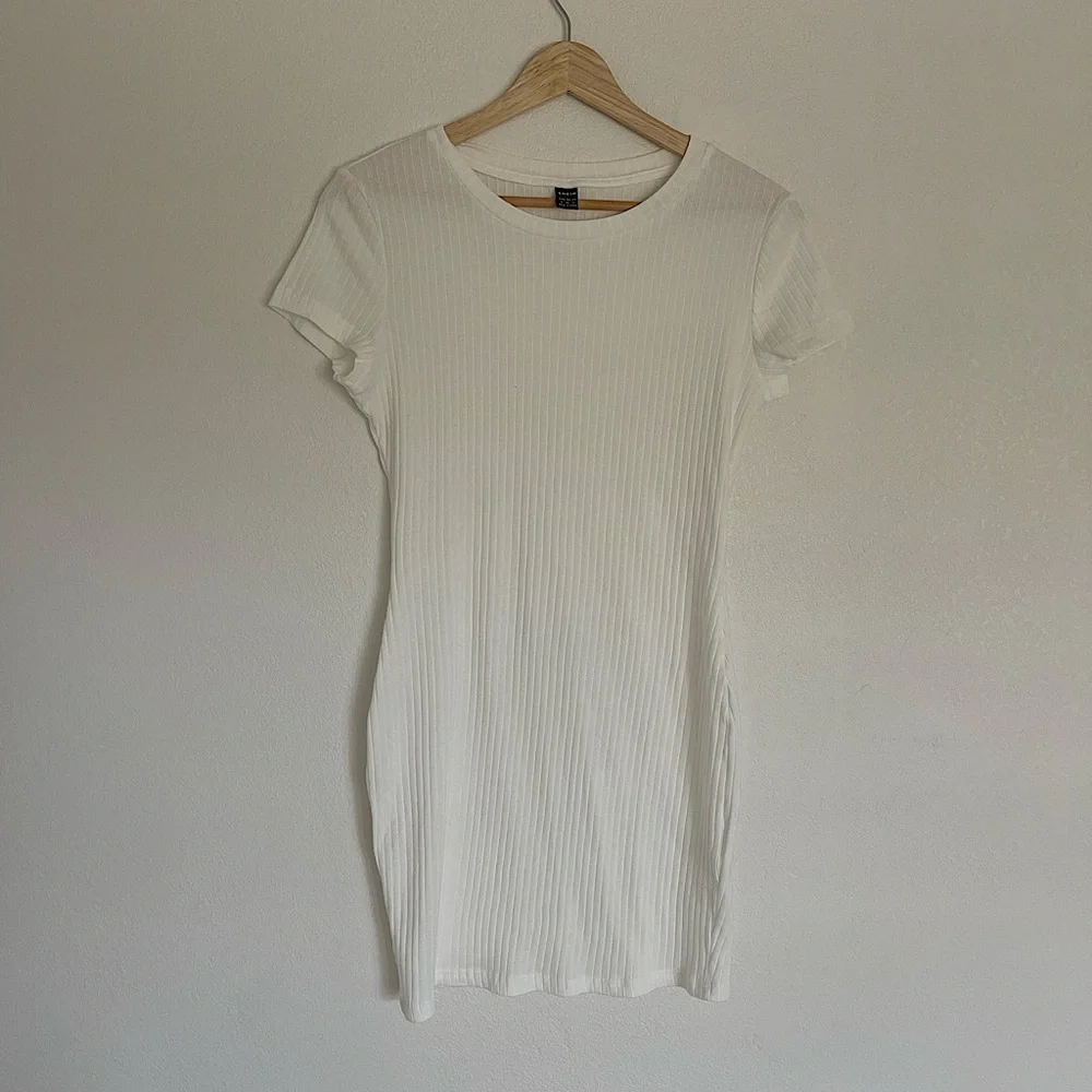 NWOT SHEIN t-shirt dress ribbed white casual short sleeve bodycon - Picture 4 of 8
